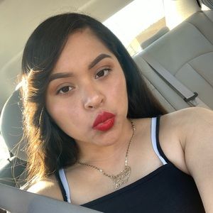 Meet your Posher, Norma